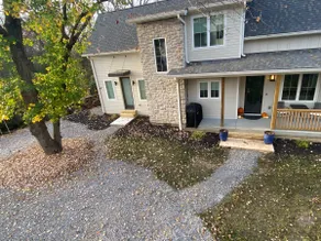 Battlefield Bungalow Walk to Pickleball & Downtown - Image 3