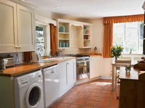 Rose Cottage No2 - 28440 - Image 4