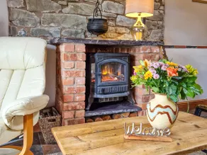 Y Dderwen At Brynglas Farm - Image 4
