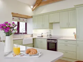 Southlands Barn - Image 5