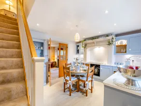 Graydon Cottage - Image 2