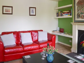 Kinnettas Cottage - Image 3