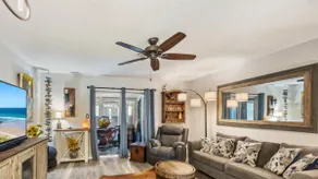 Townhome A w/Private Hottub, mins to the beach - Image 3