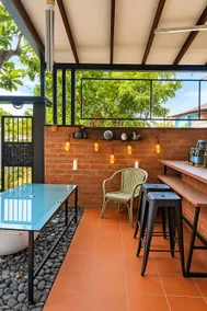 Knocknock 70s Home 5BDR Unesco Jonker Free Parking - Image 3