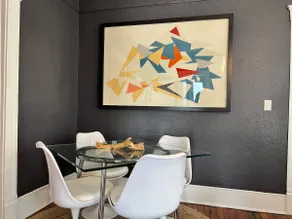 Private and Comfortable Historic Apt - Image 3