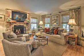 2 Living Areas + Fireplace: Mirror Lake Cottage! - Image 4