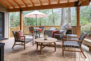 2 Living Areas + Fireplace: Mirror Lake Cottage! - Image 2