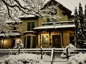 Quirky 1 BR apt, Fireplace, Private entry, Laundry - Image 3