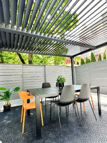 SUNNY Duplex w/ Large Private Backyard+Work Space - Image 2