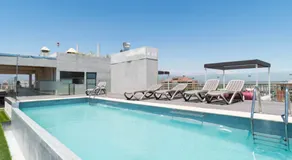 2105- 2 bedrooms + parking + Air Conditioning - Image 2