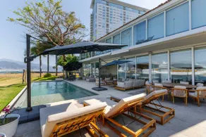 Casa Luna del Mar · Beachfront 7BR, Pool & Staff - Image 2
