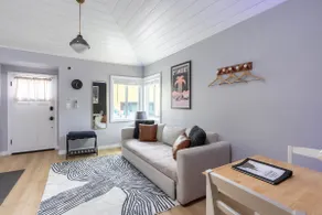 Private Modern Hilltop Guest Suite - Image 4