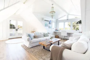 Chic Sheep Retreat ~ Rescue Animals+Views+Ballard - Image 2