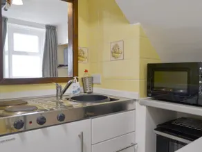Cosy Cottage - Image 4