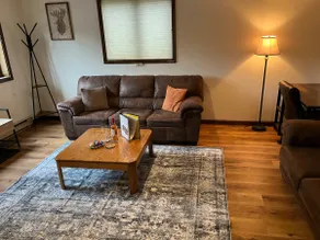 Cozy Cabin Condo by the Mountain, 5mins to skiing! - Image 2