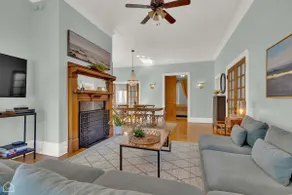 Modern+Spacious W/King Bed, Walk to Town-Park Free - Image 2