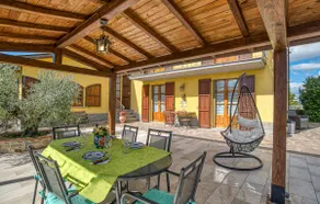 The Farmhouse - Image 5