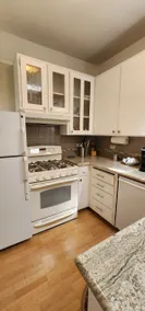 Historic Charmer 2-bedroom apt. Fantastic location - Image 3