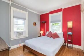 Light-bathed hardwood lux Victorian right downtown - Image 3
