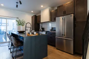 Trendy, Modern, & Comfy Home w/Roofdeck + Backyard - Image 4