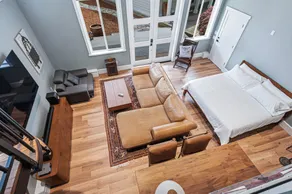Luxury Guest House (View World Cup on Huge 4K TVs) - Image 3
