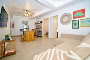 2.1• 1st Floor • Near Plaza • 2BR • Street Parking - Image 2