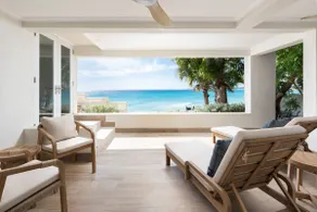 Exclusive Cliffside Surfing Villa (Three Bed) - Image 4