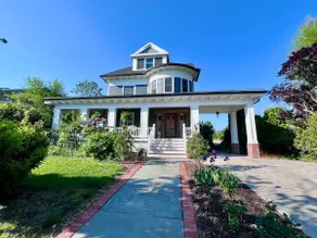 Carriage House by Surfers Beach Asbury Park - Image 2