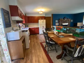 Quaint One-Story Vermont House with Mountain View - Image 3