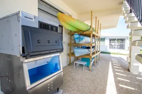 Ocean View Gem 3/2.5 Home 70` Dock Cabana Club included, and Jacuzzi on Property - Image 4
