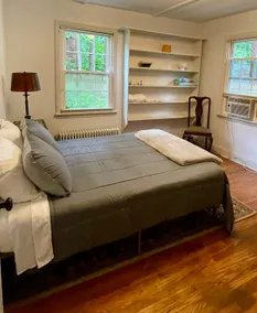 Welcome to the Blue Cottage in Claverack NY - Image 5