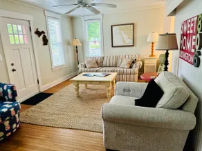 Adorable “Beach View Cottage” by the lake. - Image 2