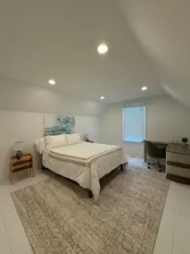 Beautiful Loft style Guest House - Image 3