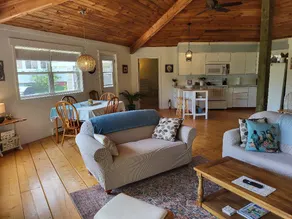 Honeycomb Cottage - Image 3