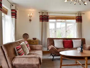 Farm Cottage - Image 4