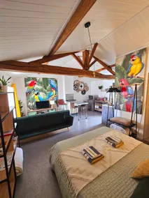 Rio Cottage • Brazilian spirit & secure parking - Image 4