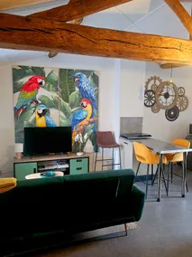 Rio Cottage • Brazilian spirit & secure parking - Image 5