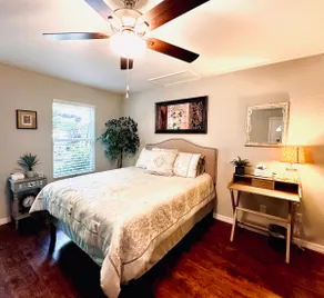 Serenity Gardens private guest suite in Historic Lutz - Image 2