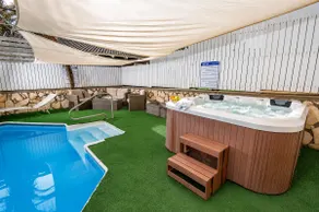 Charming unit with a private jacuzzi near Tiberias - Image 2