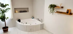 Charming unit with a private jacuzzi near Tiberias - Image 3