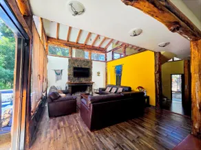 Rustic house - Image 3