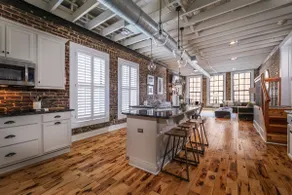 Luxury Penthouse Loft with Private Rooftop Deck - Image 3