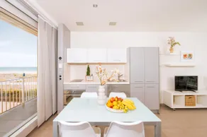 Standard apartment with ocean views - Image 5