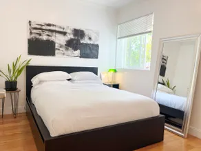 I Charming Home with a View I - Image 2