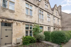 Beautiful house, Cirencester centre, parking - Image 2