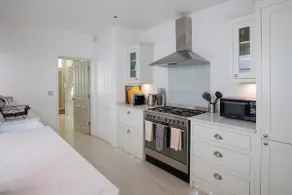 Beautiful house, Cirencester centre, parking - Image 3
