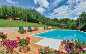 Nice home in Novi Marof - Image 3