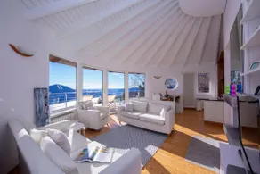 The Perfect View in a Premeno Penthouse - Happy Rentals - Image 4