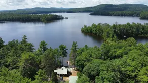 Lakefront Home With Sandy Walk In Beach - Image 4