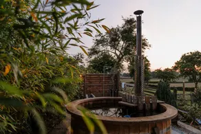 Orchard Sauna Retreat with Hot Tub in 250 acers - Image 4